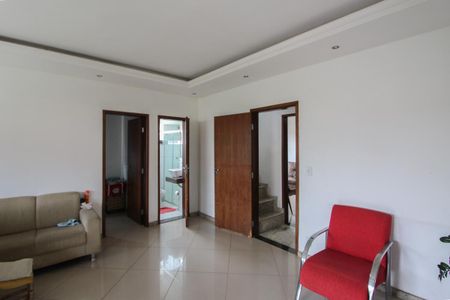 Casa à venda com 800m², 4 quartos e 5 vagasSala 1