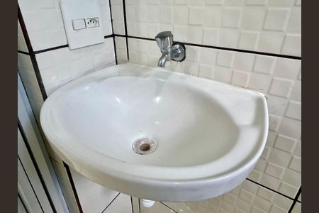 Casa para alugar com 80m², 3 quartos e sem vagaBanheiro da Suíte