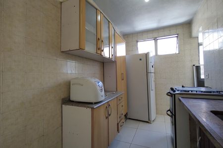 Apartamento à venda com 58m², 2 quartos e 1 vagaCozinha - Armários