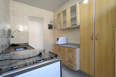 Apartamento à venda com 58m², 2 quartos e 1 vagaCozinha - Armários