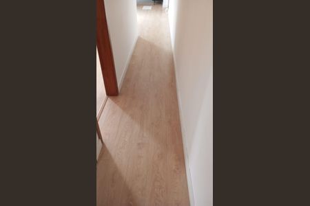 Corredor de apartamento para alugar com 2 quartos, 60m² em Vila Nossa Senhora das Vitorias, Mauá