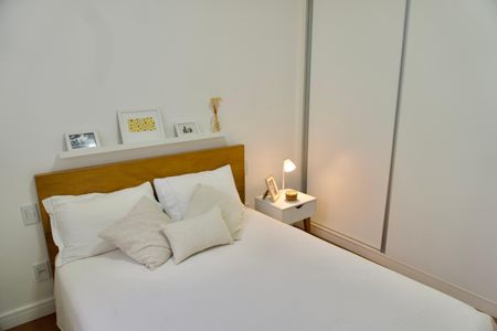 Apartamento à venda com 63m², 2 quartos e 2 vagas Apartamento à venda com 63m², 2 quartos e 2 vagasSuíte