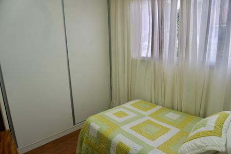 Apartamento à venda com 63m², 2 quartos e 2 vagas Apartamento à venda com 63m², 2 quartos e 2 vagasQuarto 1