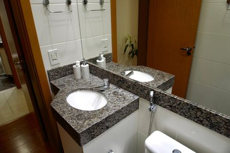 Apartamento à venda com 63m², 2 quartos e 2 vagas Apartamento à venda com 63m², 2 quartos e 2 vagasSuíte - Banheiro