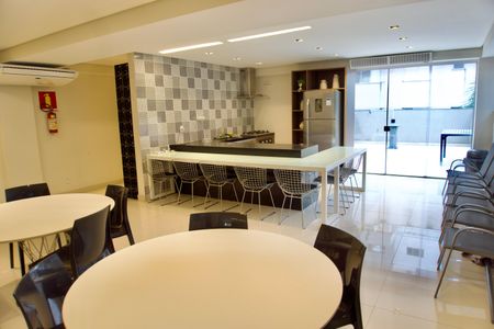 Apartamento à venda com 63m², 2 quartos e 2 vagas Apartamento à venda com 63m², 2 quartos e 2 vagasÁrea Comum - Salão de Festas