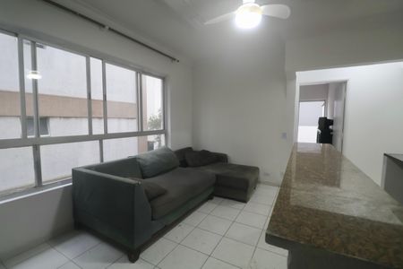 Sala de apartamento para alugar com 1 quarto, 40m² em Vila Julia, Guarujá