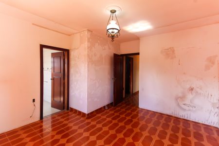 Casa à venda com 338m², 4 quartos e 4 vagasQuarto 3 - Suíte