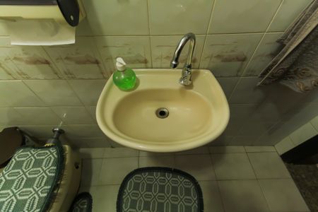 Casa à venda com 338m², 4 quartos e 4 vagasLavabo
