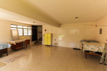 Casa à venda com 338m², 4 quartos e 4 vagasÁrea de Serviço