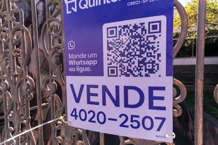 Casa à venda com 338m², 4 quartos e 4 vagasFachada