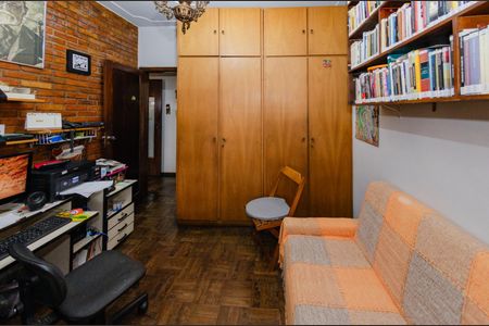 Casa à venda com 260m², 4 quartos e 3 vagas Casa à venda com 260m², 4 quartos e 3 vagasQuarto 2