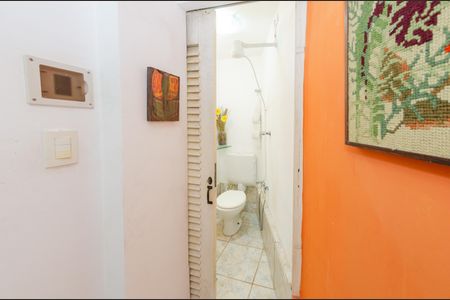 Casa à venda com 260m², 4 quartos e 3 vagas Casa à venda com 260m², 4 quartos e 3 vagasHall