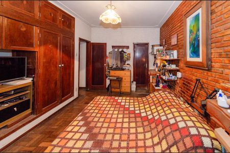 Casa à venda com 260m², 4 quartos e 3 vagas Casa à venda com 260m², 4 quartos e 3 vagasSuíte