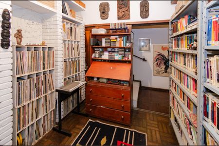 Sala 2 de casa à venda com 4 quartos, 260m² em Sion, Belo Horizonte