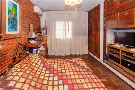 Casa à venda com 260m², 4 quartos e 3 vagas Casa à venda com 260m², 4 quartos e 3 vagasSuíte