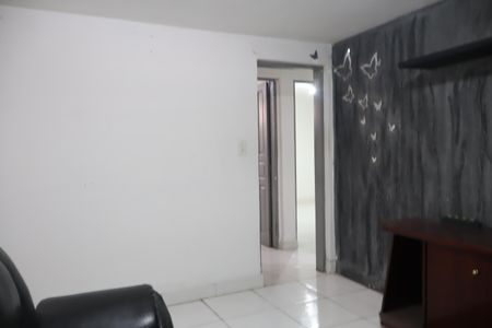 Sala de casa para alugar com 2 quartos, 200m² em Jardim Egle, São Paulo