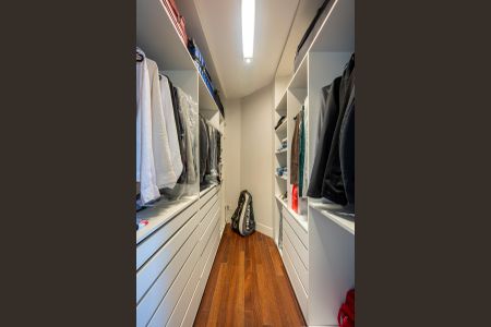 Apartamento à venda com 302m², 5 quartos e sem vaga Apartamento à venda com 302m², 5 quartos e sem vagaQuarto