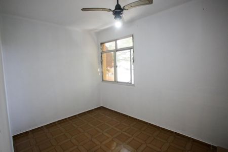 Quarto 2 de apartamento para alugar com 2 quartos, 53m² em Jacarepaguá, Rio de Janeiro