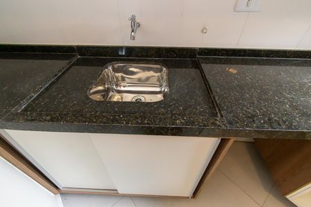 Apartamento para alugar com 51m², 2 quartos e sem vaga Apartamento para alugar com 51m², 2 quartos e sem vagaCozinha e Área de Serviço