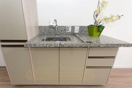 Cozinha de kitnet/studio para alugar com 1 quarto, 26m² em Penha de França, São Paulo