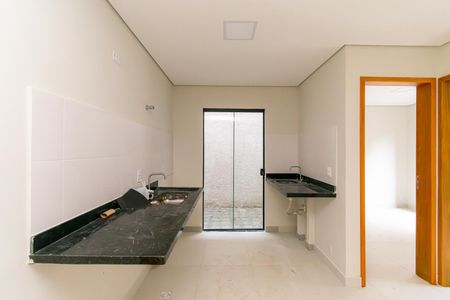 Apartamento para alugar com 36m², 2 quartos e sem vaga Apartamento para alugar com 36m², 2 quartos e sem vagaCozinha e Área de Serviço