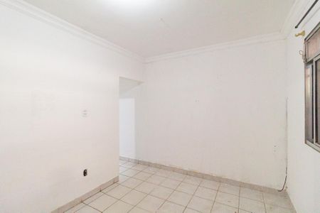 Sala de casa para alugar com 3 quartos, 130m² em Vila Janete, Carapicuíba