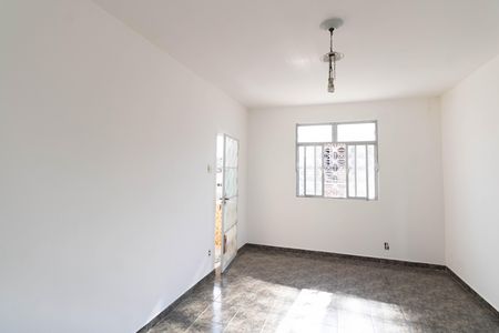 Casa para alugar com 90m², 2 quartos e sem vaga Casa para alugar com 90m², 2 quartos e sem vagaSala