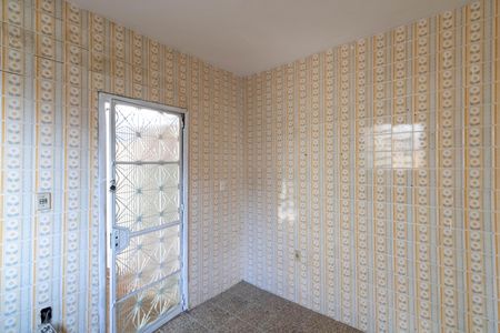 Casa para alugar com 90m², 2 quartos e sem vaga Casa para alugar com 90m², 2 quartos e sem vagaCozinha e Área de Serviço