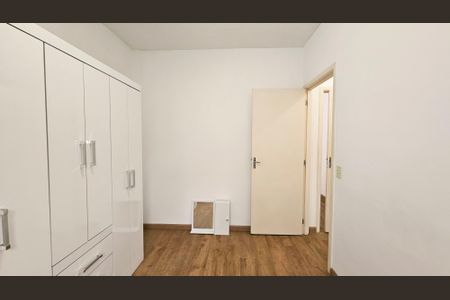 Apartamento à venda com 77m², 2 quartos e 1 vaga