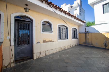 Casa para alugar com 140m², 3 quartos e 3 vagas Casa para alugar com 140m², 3 quartos e 3 vagasEdícula