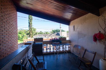 Casa para alugar com 140m², 3 quartos e 3 vagas Casa para alugar com 140m², 3 quartos e 3 vagasVaranda