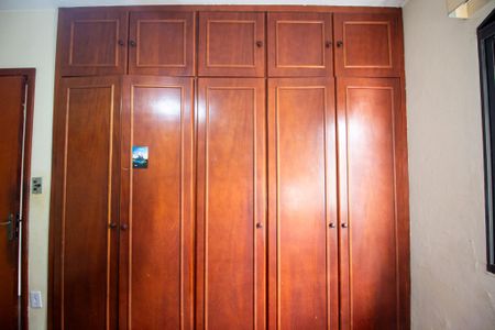 Casa para alugar com 140m², 3 quartos e 3 vagas Casa para alugar com 140m², 3 quartos e 3 vagasQuarto 1