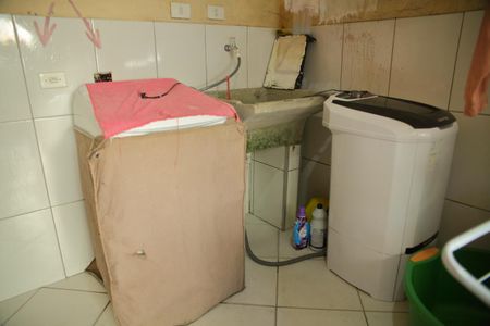 Casa para alugar com 60m², 1 quarto e sem vagaÁrea de Serviço