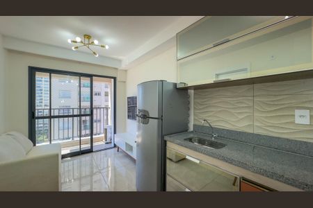 Sala e Cozinha de apartamento para alugar com 1 quarto, 31m² em Vila Cordeiro, São Paulo