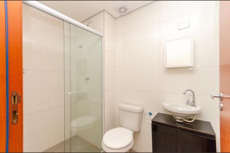 Banheiro de kitnet/studio para alugar com 1 quarto, 25m² em Vila Pirituba, São Paulo