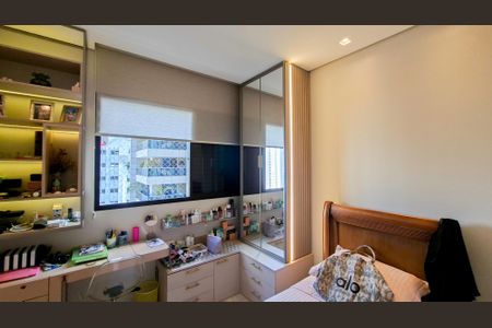 Apartamento à venda com 175m², 4 quartos e 2 vagasQuarto 4