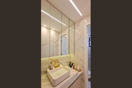 Apartamento à venda com 175m², 4 quartos e 2 vagasBanheiro Social