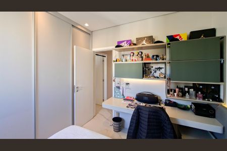 Apartamento à venda com 175m², 4 quartos e 2 vagasQuarto 2