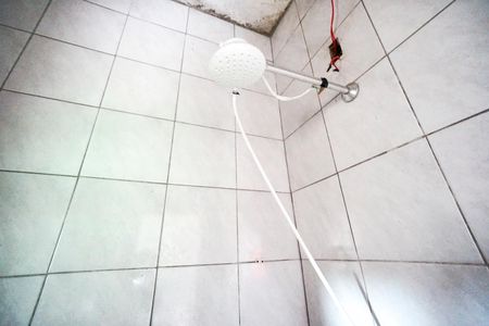 Chuveiro de casa de condomínio à venda com 1 quarto, 125m² em Penha de França, São Paulo