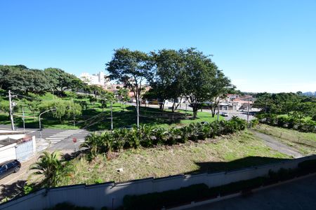 Apartamento para alugar com 73m², 3 quartos e 2 vagas Sala - Vista