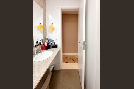 Apartamento à venda com 123m², 3 quartos e 2 vagasBanheiro Social