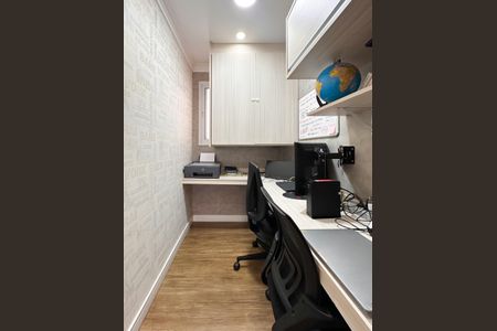 Apartamento à venda com 123m², 3 quartos e 2 vagasEscritório