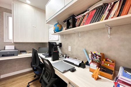 Apartamento à venda com 123m², 3 quartos e 2 vagasEscritório