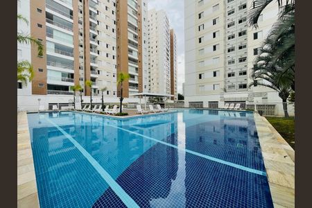 Apartamento à venda com 80m², 2 quartos e 2 vagas Apartamento à venda com 80m², 2 quartos e 2 vagasÁrea comum - Piscina