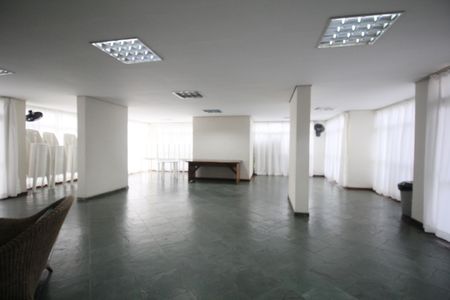 Apartamento para alugar com 65m², 2 quartos e 1 vagaSalão de Festas 