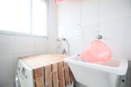 Apartamento para alugar com 65m², 2 quartos e 1 vagaÁrea de Serviço