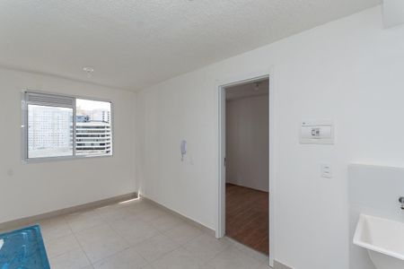Sala de apartamento para alugar com 1 quarto, 25m² em Parque Industrial Tomas Edson, São Paulo
