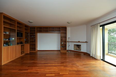 Apartamento à venda com 160m², 3 quartos e 3 vagas Apartamento à venda com 160m², 3 quartos e 3 vagasSala