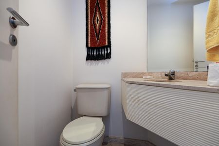 Apartamento à venda com 160m², 3 quartos e 3 vagas Apartamento à venda com 160m², 3 quartos e 3 vagasLavabo