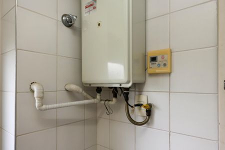 Apartamento à venda com 160m², 3 quartos e 3 vagas Apartamento à venda com 160m², 3 quartos e 3 vagasÁrea de Serviço